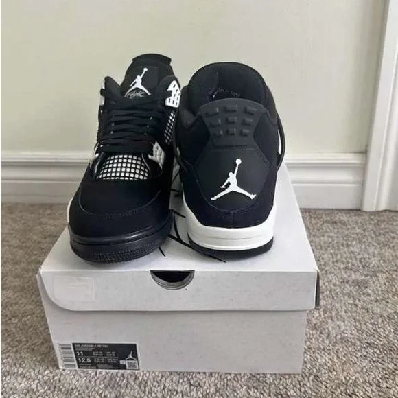 Jordan 4 White thunders - Picture 2 of 3